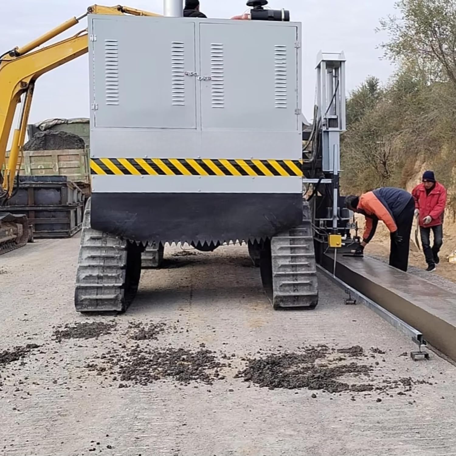 Step-by-step guide for hydraulic curb paving machine,slipform curb paver pros cons,best curb and gutter machine,automatic curb paver worth buying,GPS concrete curb machine,stringless curb paver vs traditional - complete tutorial